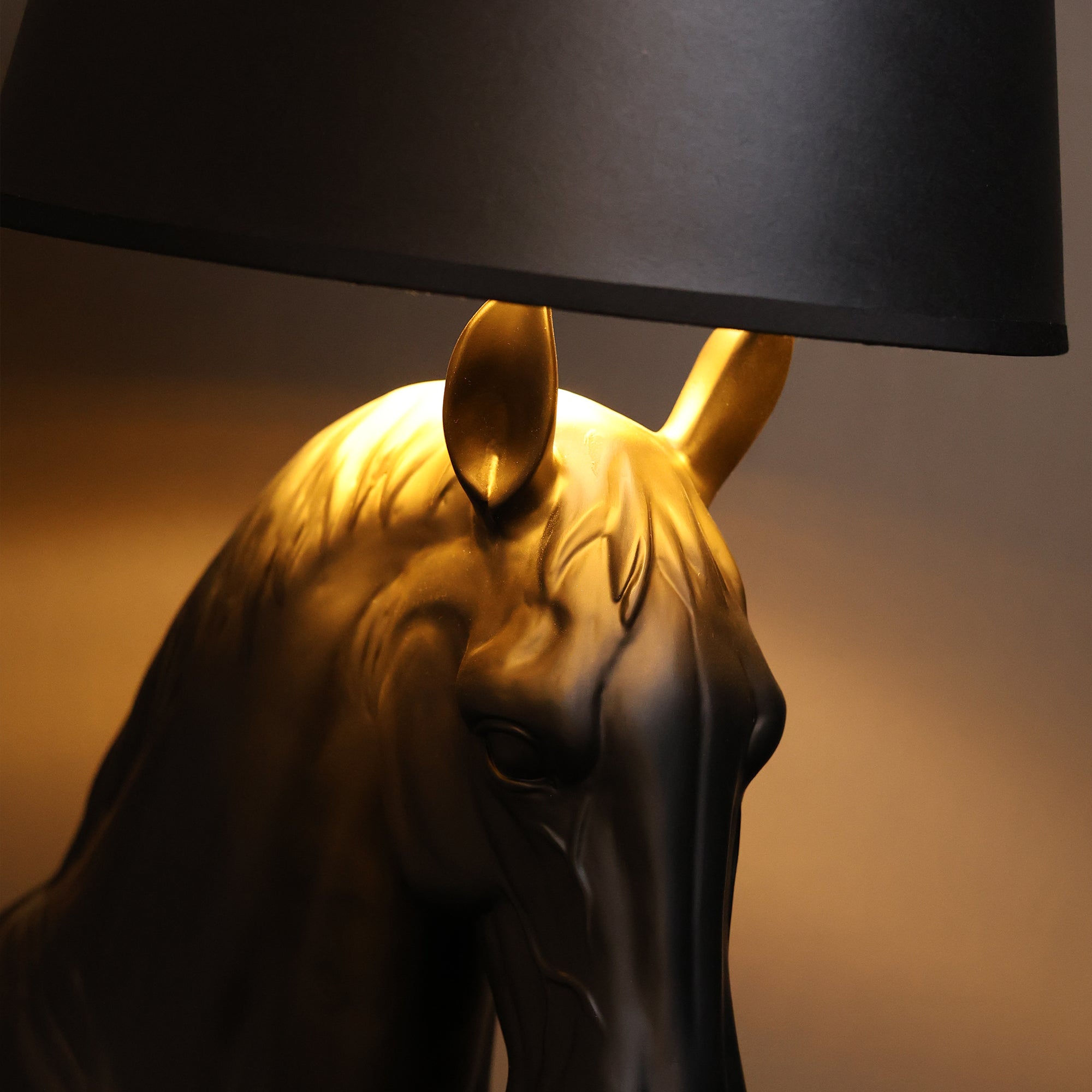 MajesticStride Horse Lamp Console