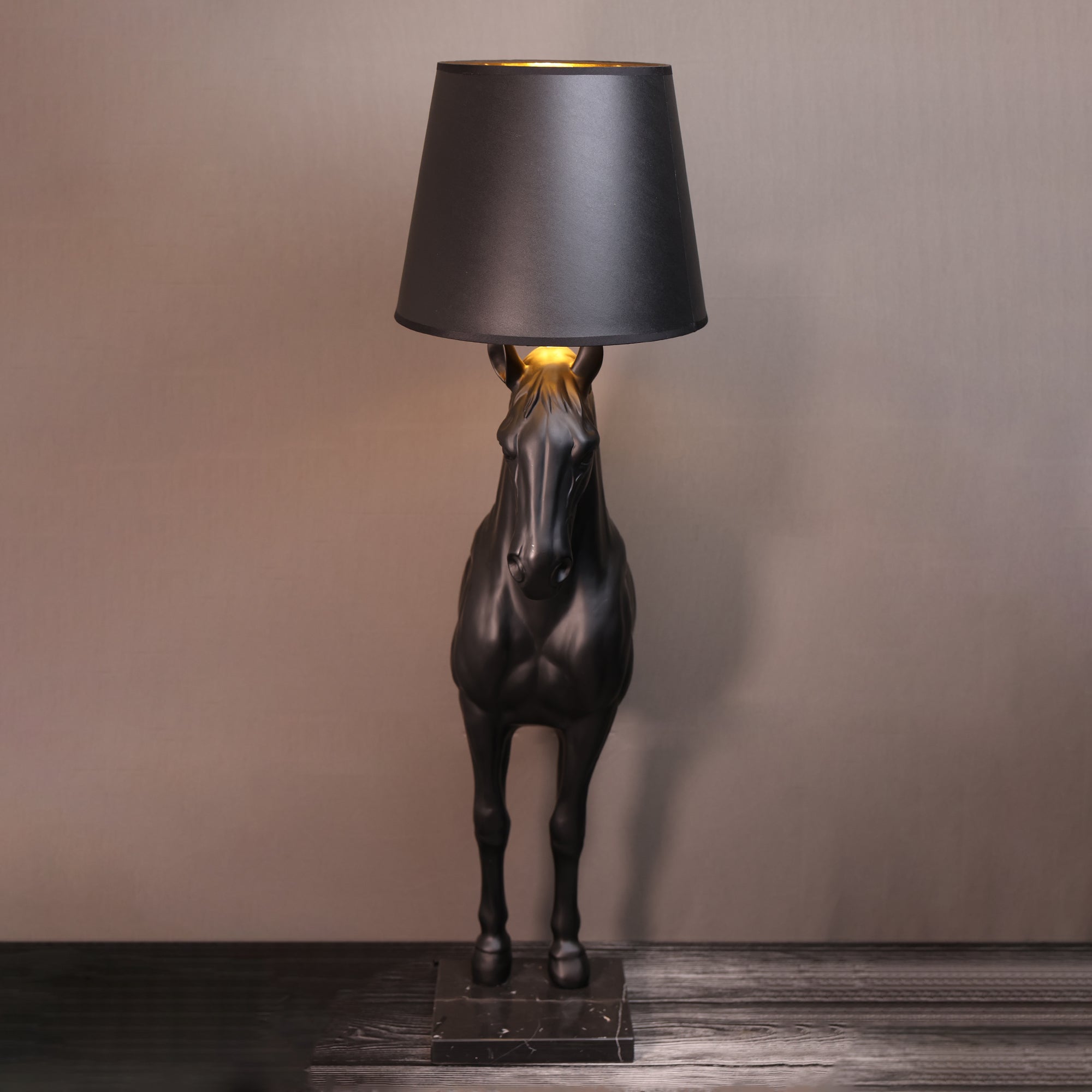 MajesticStride Horse Lamp Console