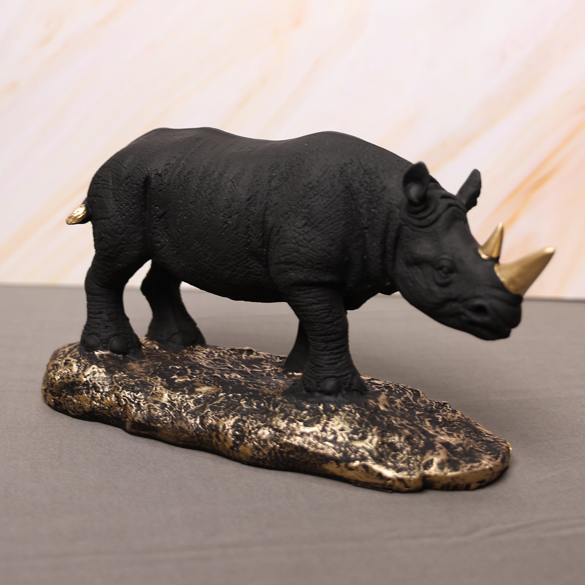 Rhino Decor