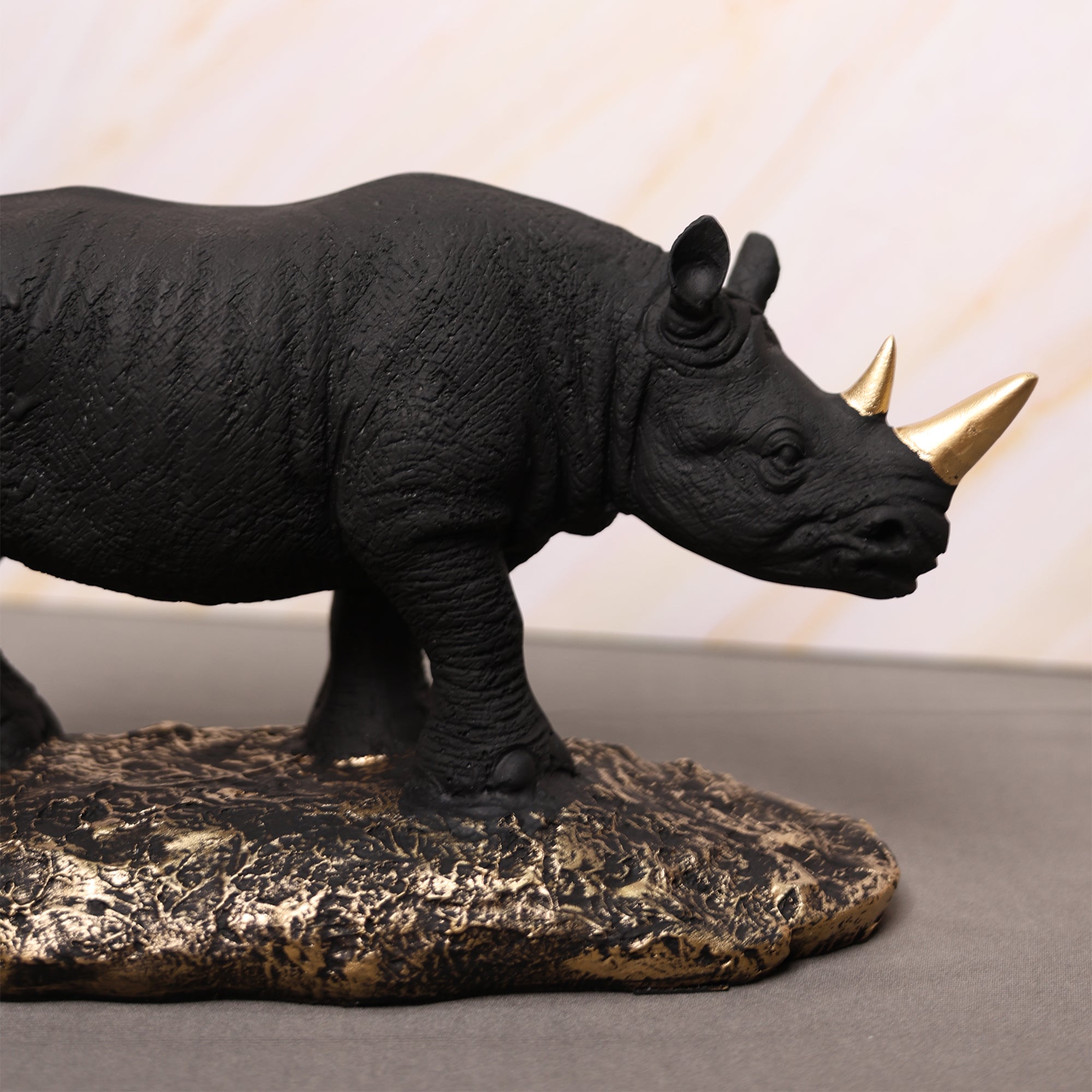 Rhino Decor