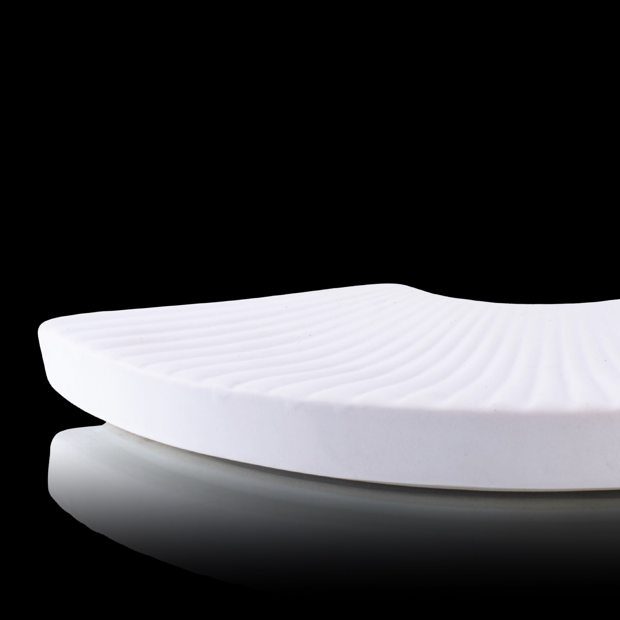 ElegantCurve Platter