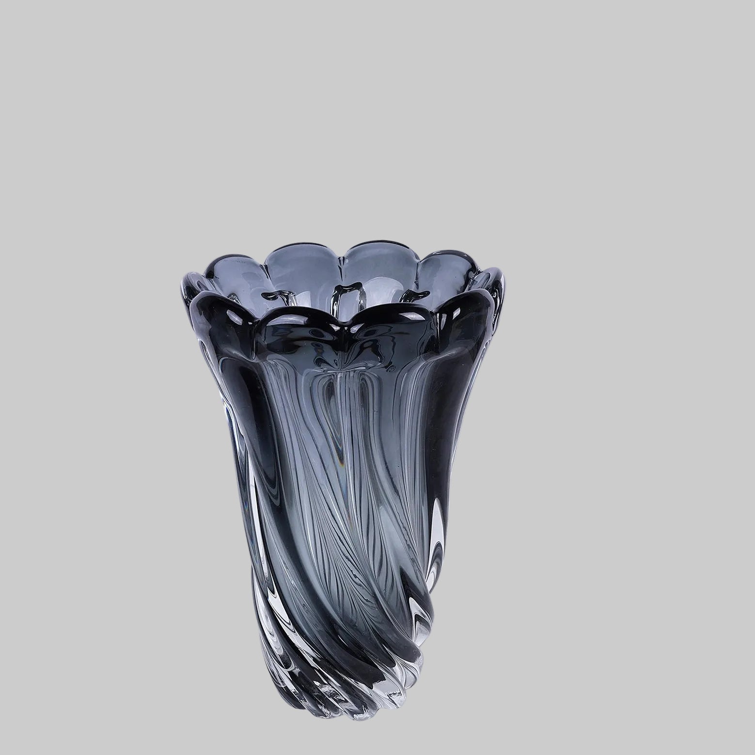 Opulent Clear Crystal Vase