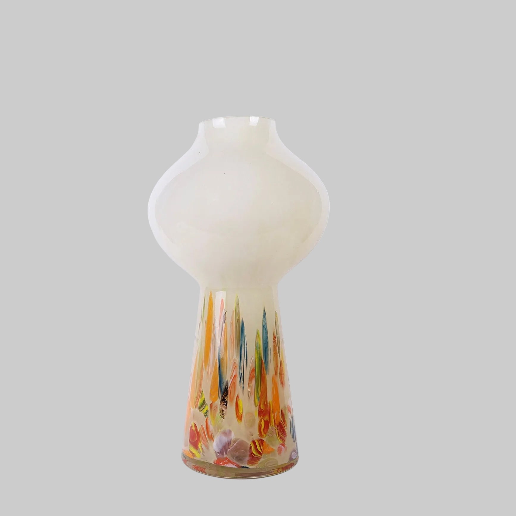 Classic Radiant Crystal Vase