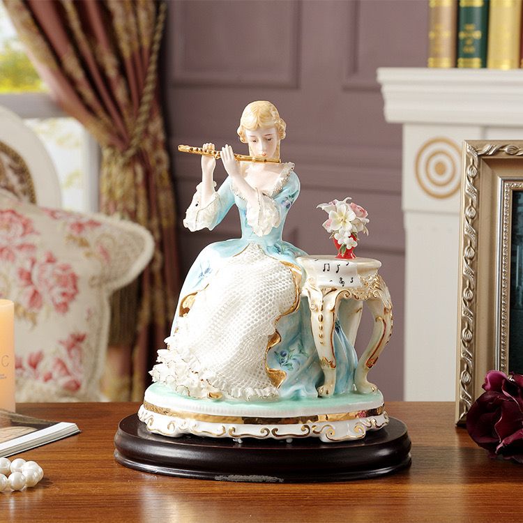 Luxury Porcelain Flute Lady Decor