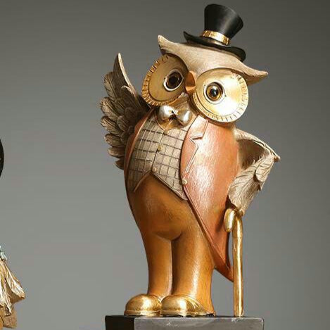 Charming Owl Decorative Piece