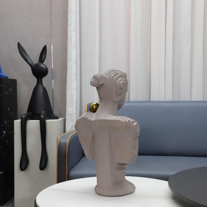 MODERN CUT-SHAPED WOMAN - Smokey Cocktail