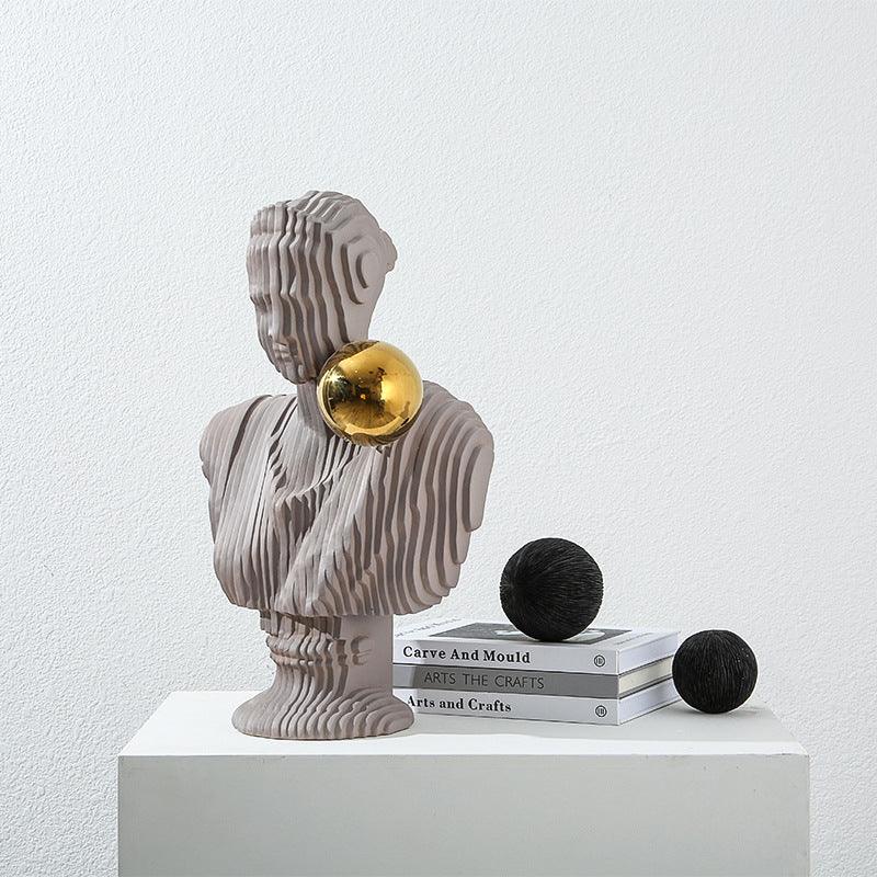 MODERN CUT-SHAPED WOMAN - Smokey Cocktail