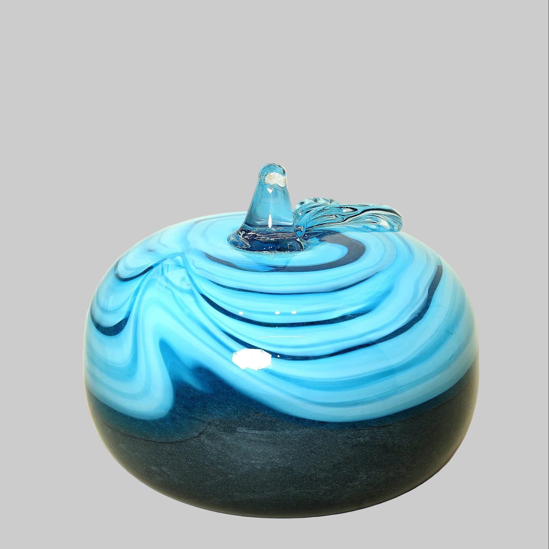 LuxeGlow Crystal Apple