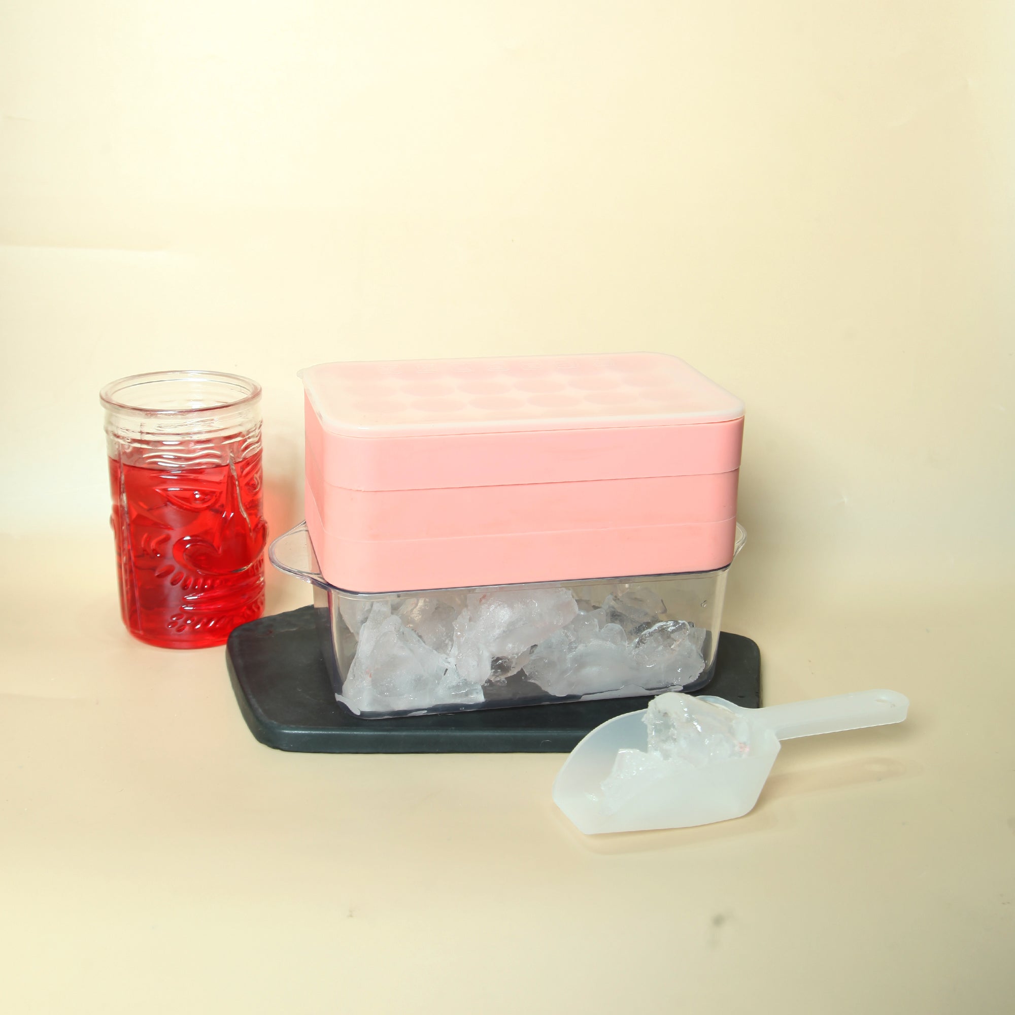 Ice Cube Tray With Lid