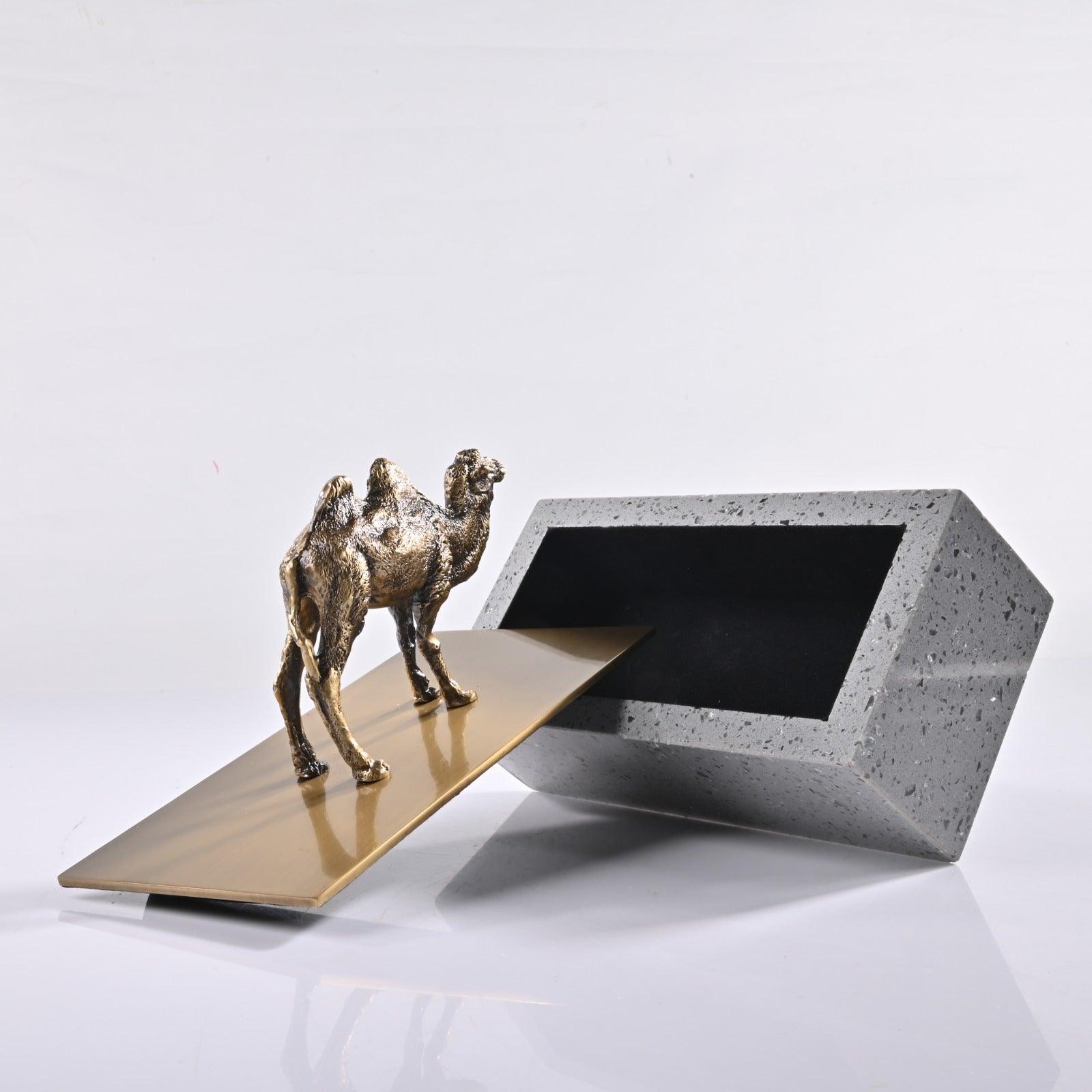 DECORATIVE BRASS STORAGE BOX - Smokey Cocktail