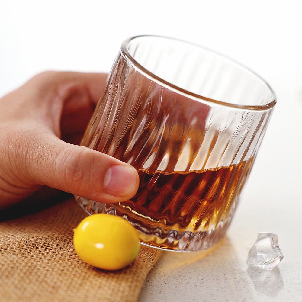 ROTATABLE WHISKEY GLASS - SET OF 6