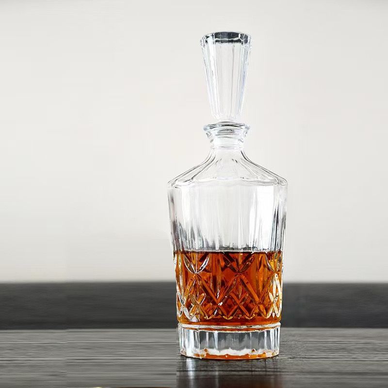 Classic Cuts Whiskey Decanter