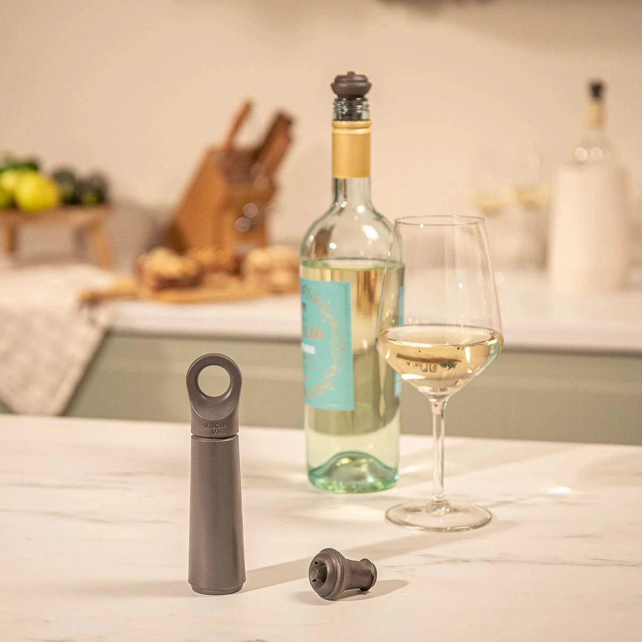 Wine Saver Loop By VacuVin