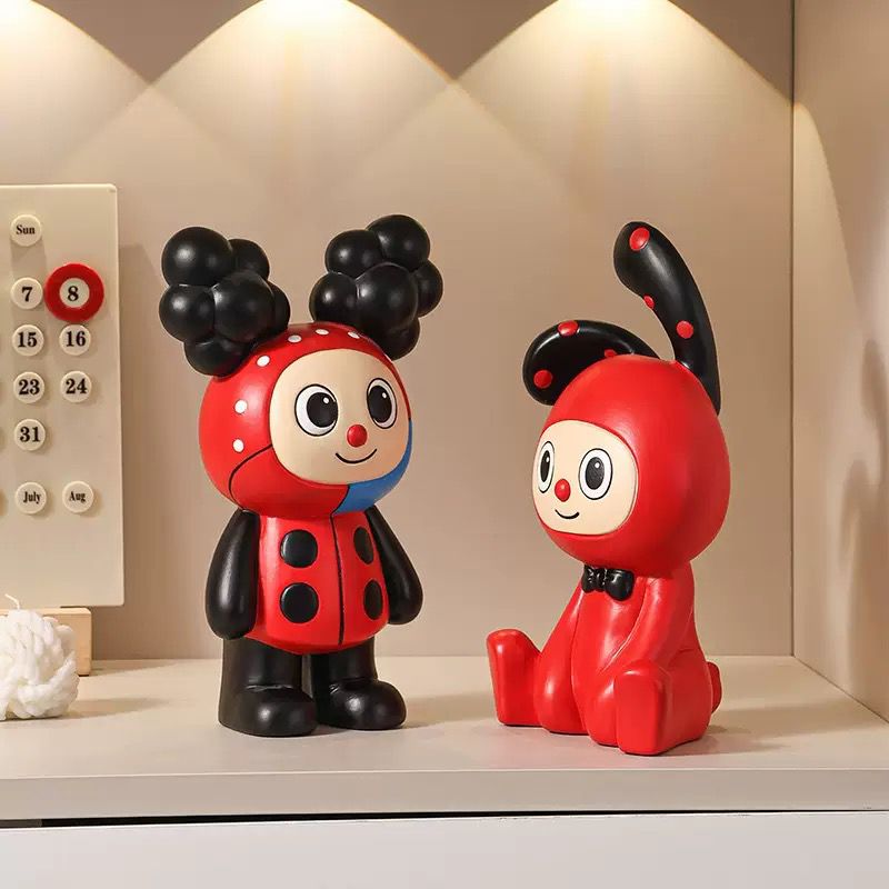 Collectible Artistic Home Décor (Pre Book Only)