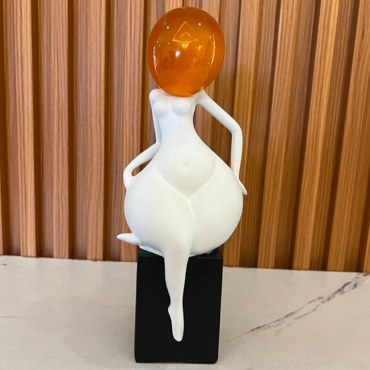 Graceful Curved Art Sculpture